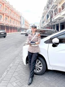 Inilah Sosok Keponakan Agus Flores, Rheinda Natacia Grosandra Nosi, Kini Bertugas di SPRI Dirlantas Polda Sulut